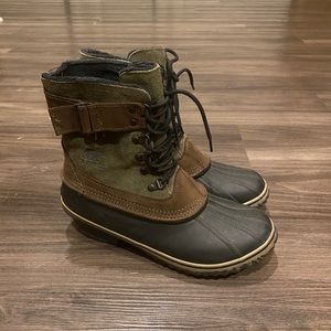 Sorel duck boot